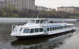 Теплоход Камчатка 